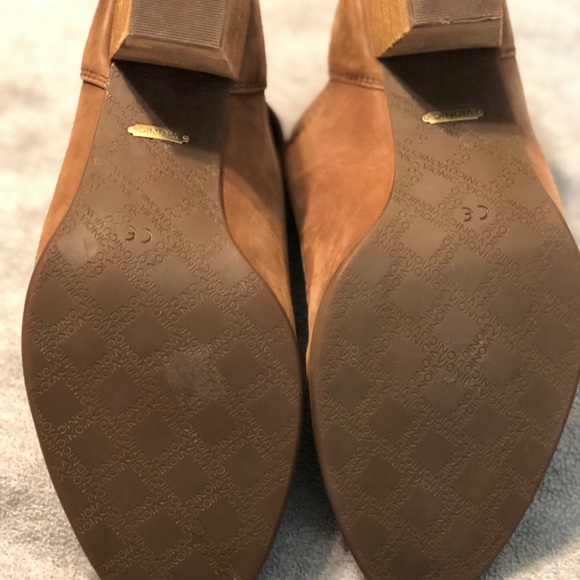 Vionic “The Rory” Ankle Booties - Picture 3 of 5